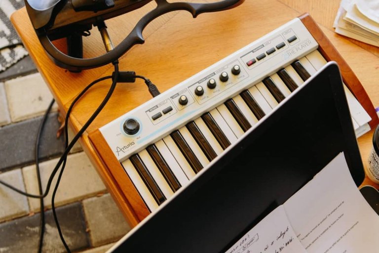 „Muzica înseamnă Acasă”, Căminul Subcultural, 2020