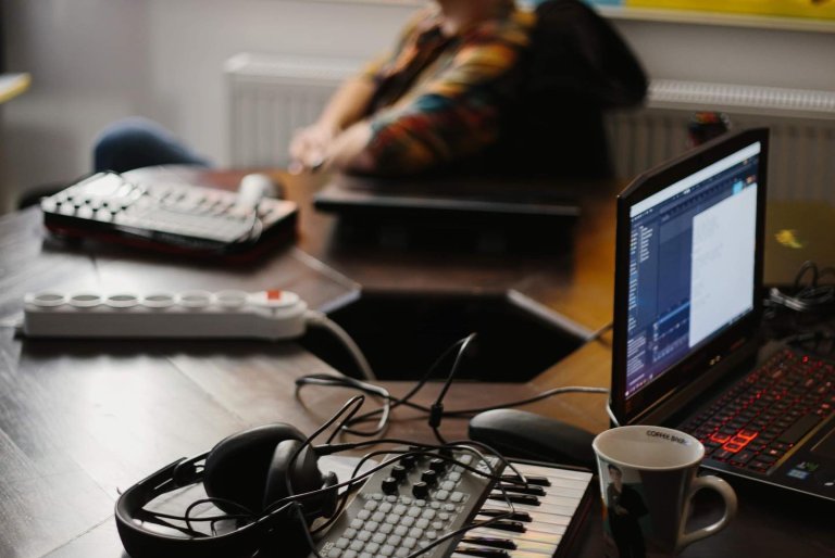 Style & Aesthetics in Electronic Music, Căminul Subcultural, 2021
