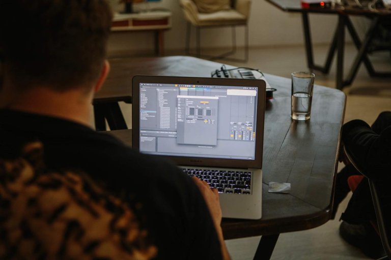 Style & Aesthetics in Electronic Music, Căminul Subcultural, 2021