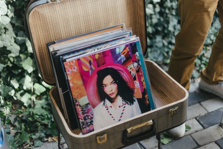 Afiș MMNW Vinyl Fair