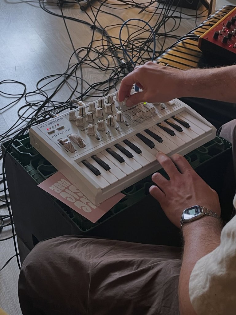 How to Synth, Căminul Subcultural, 2025